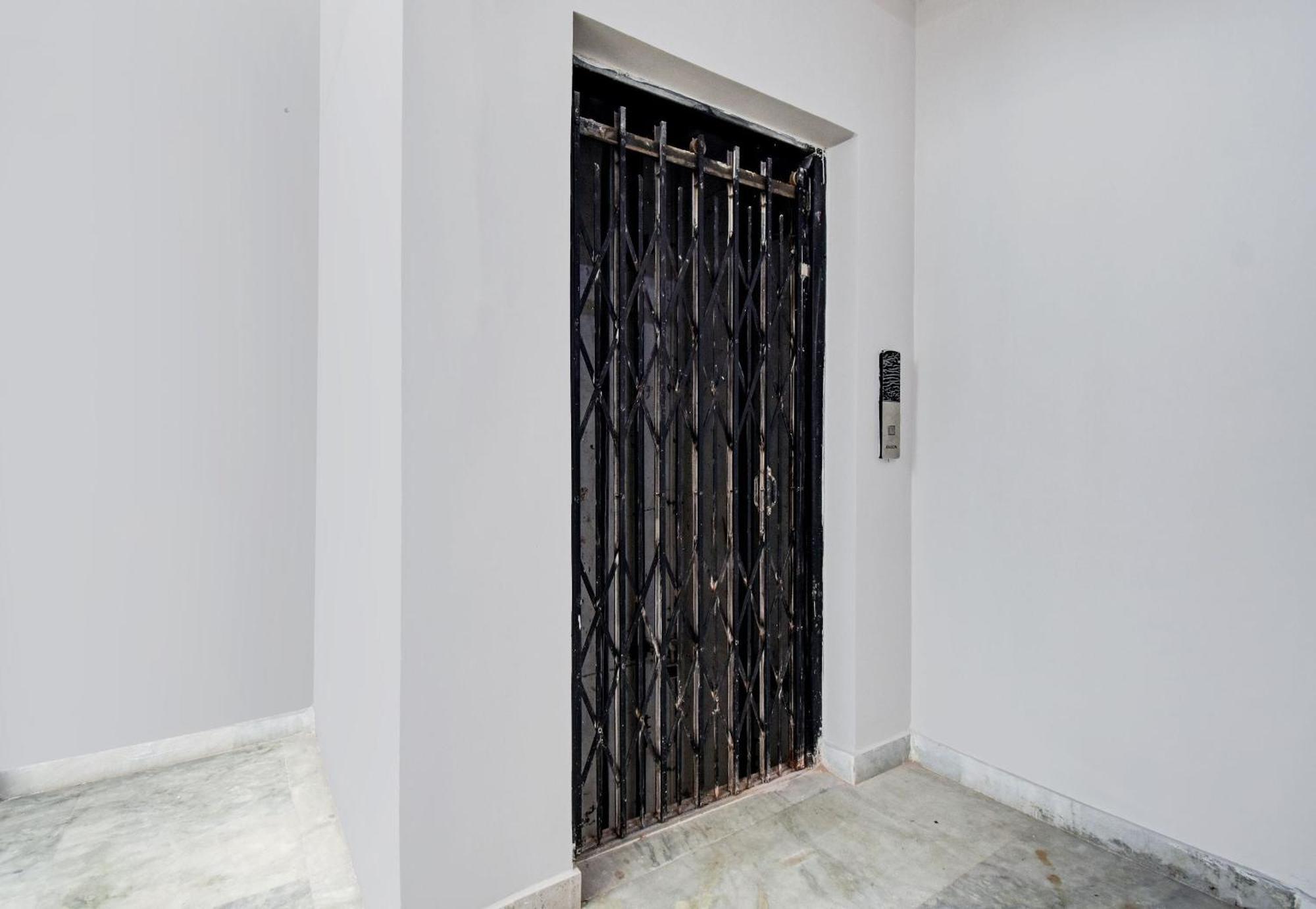 Super Hotel O J M T Upasana Kolkata Eksteriør bilde